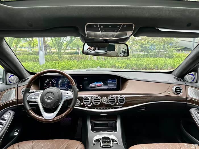 最新买下 18年18款奔驰迈巴赫s450四座版l2辅助驾驶
