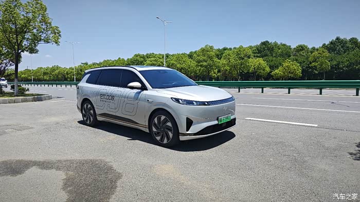 试驾新车eπ008,二胎家庭的首选用车