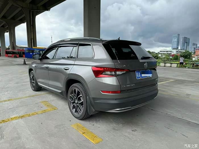 0t七座四驱旗舰版