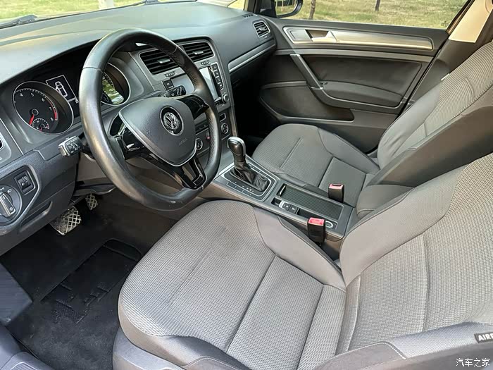 14年大众高尔夫 自动挡1.6 一手车 实表6万多公里 定速