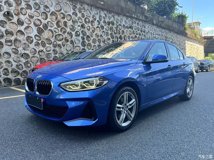 20年3月 宝马120i 1.5t m运动套装 一手车 4万