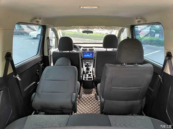 2021年野马斯派卡,国产埃尔法,7座mpv,3万公里,原版