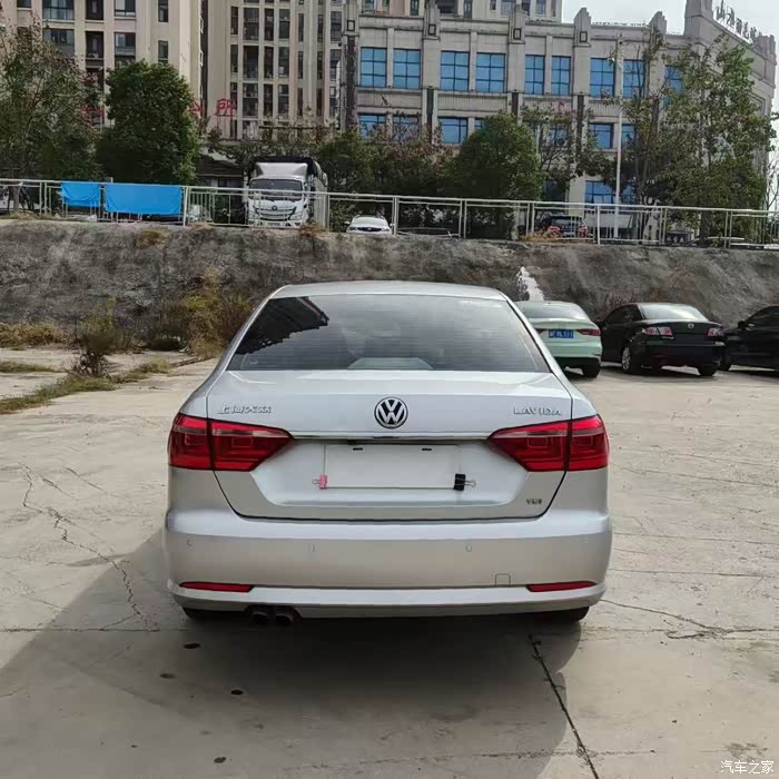 13款1.4tsi dsg舒适版大众朗逸,2013年3月上牌