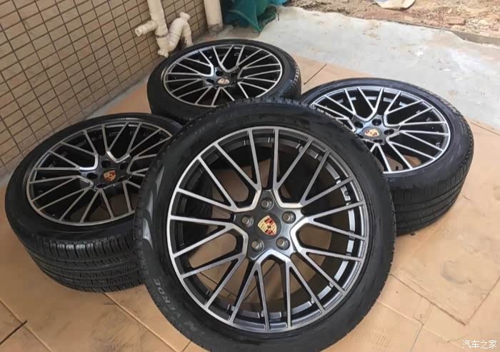 21寸保时捷卡宴钢圈带胎一套,中意的了解一下