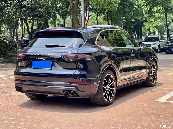 23年保时捷卡宴s 个人一手车 1万公里 原漆 配置丰富