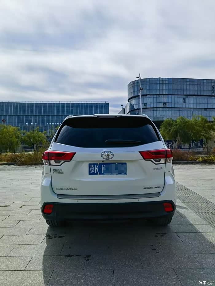 18年汉兰达2.0t四驱七座豪华版 极品车况