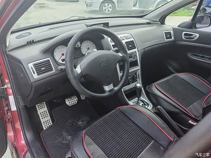 13年启用,东风标致307cross版本,原装行李架,大包围