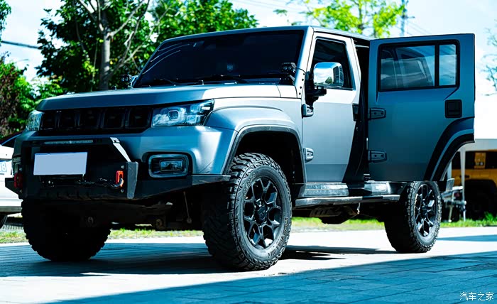 bj40 2021款2.0d自动四驱刀锋英雄版侠客型(前后电