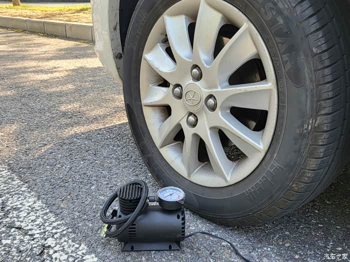 随车充气泵应急又便捷爱车必备神器
