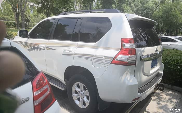 13年2700普拉多升级14款,急于出国着急出售,车况原版