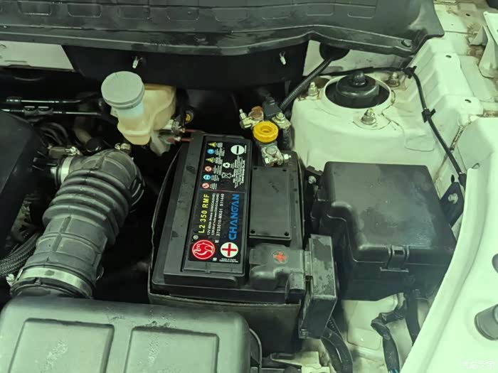 为爱车更换电瓶记录,用车日常!