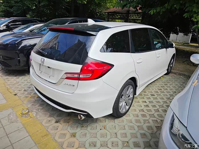 2018年4上牌 东风本田杰德5座:1.8l自动 波,无匙进