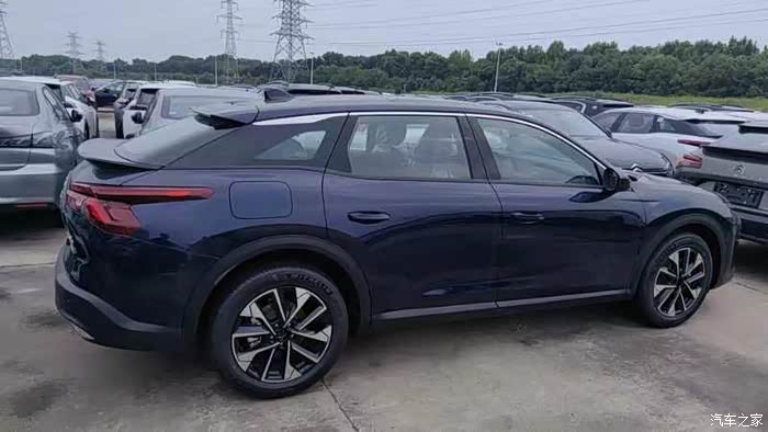 24款新车凡尔赛