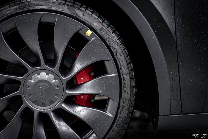 【图】特斯拉model y performance 轮毂帅是帅,就_model y论坛_汽车之