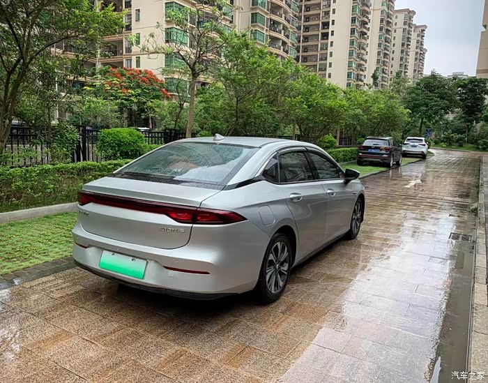 2020年埃安s 魅630 指导价15.98万 现二手价格很