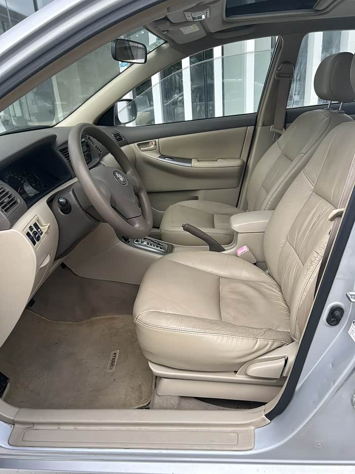 广州出2010款丰田花冠1.6自动档豪华版