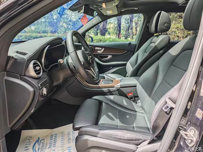 新到,20年奔驰glc260l,2.0t四驱,9挡手自一体