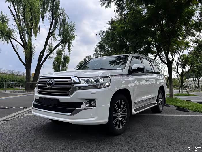 新到2019年兰德酷路泽原版原漆,8万公里极中极.成色如图