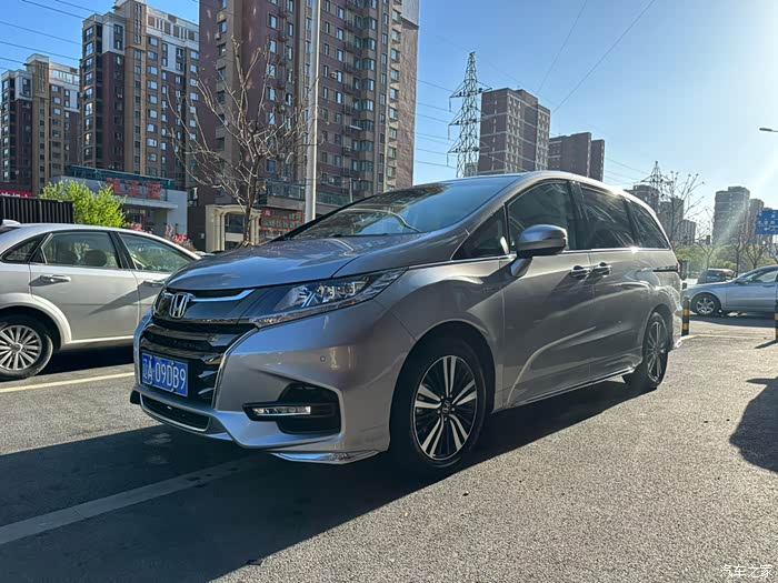 出售自家使用奥德赛尊享版,换了一个前杠,2021年上牌,尊享