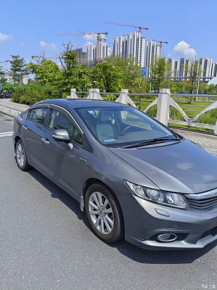 12年本田思域1.8l自动豪华版,行驶了13万多公里,配置高
