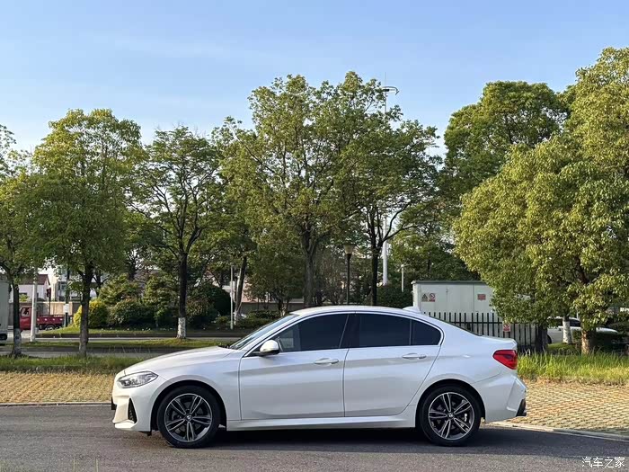 宝马1系 2021款 120i m运动版 国vi 2.2万公