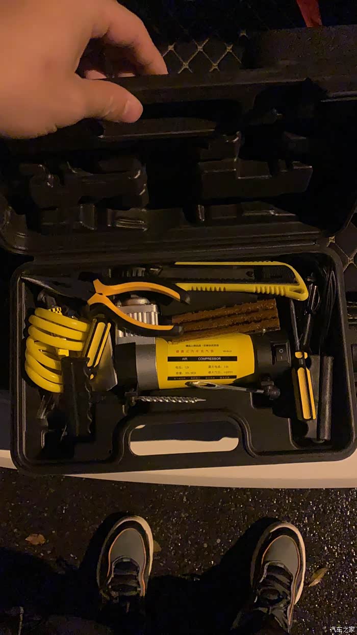 2024-7-24 09:23:08 |来自 汽车之家iphone版 #爱车必备神器——补胎