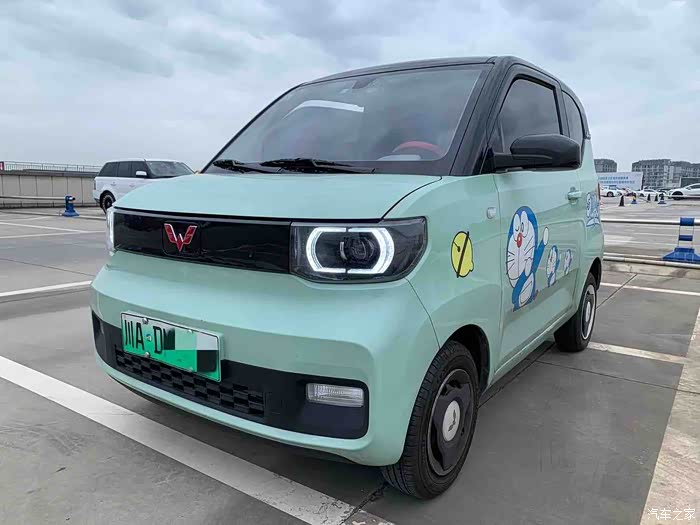 成都 出一台五菱 2021款 宏光mini ev 马卡龙臻享