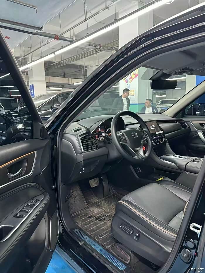 出售23年本田冠道370turbo 2.0t 四驱尊享版 一