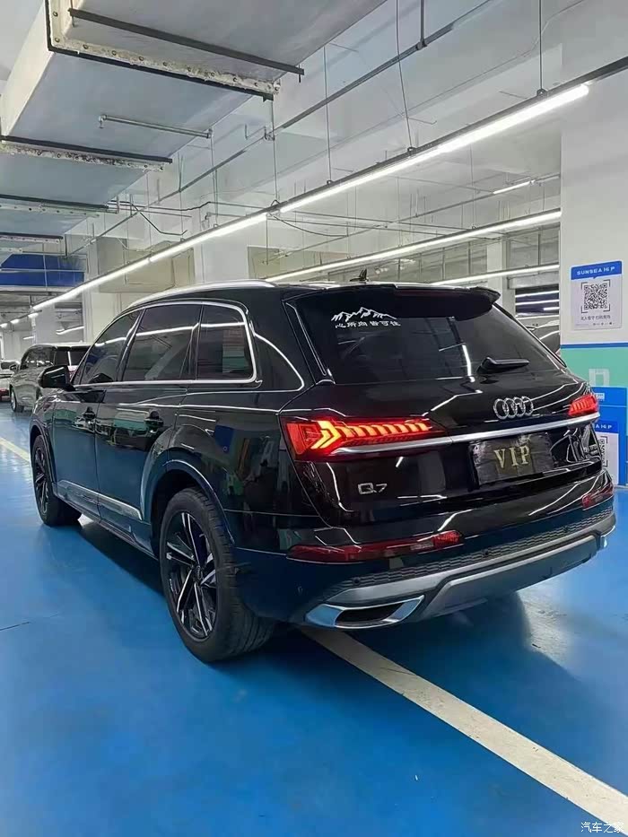 21年新款奥迪q7