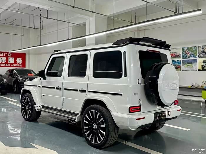 88万 新到20年奔驰g550 4.
