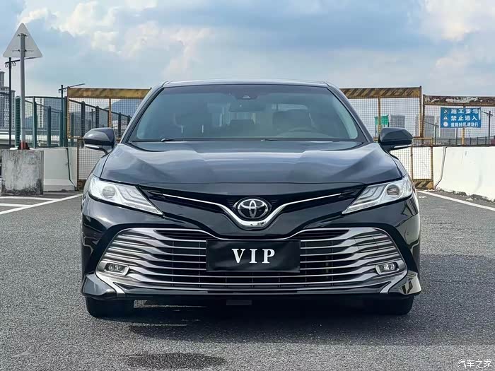 19年丰田凯美瑞2.5g 一手6万公里原版原漆