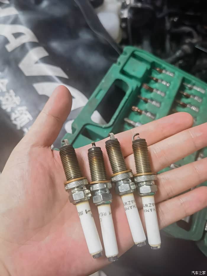 长城三代哈弗h6 2.0t gw4n20发动机烧机油