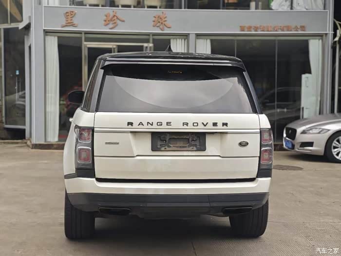 路虎揽胜行政加长 2017年10月上牌,6.3万公里 中规汽