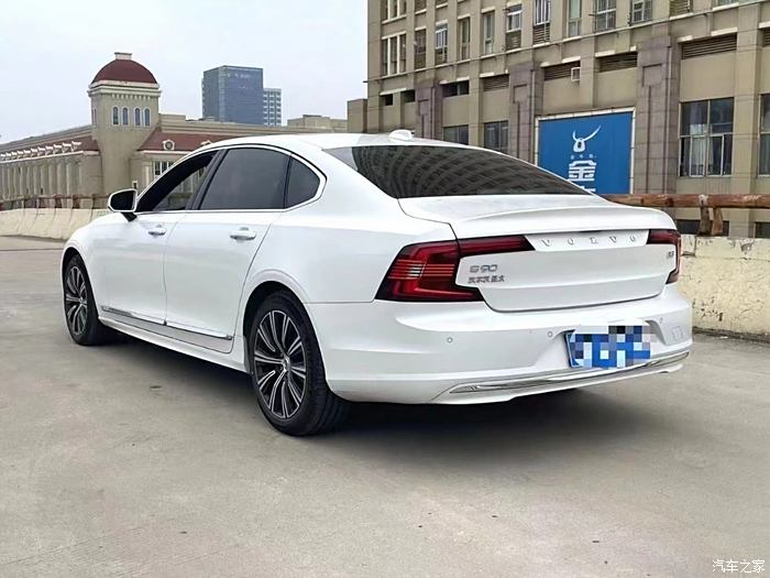 沃尔沃 2022款 s90 2.0t b5 智逸豪华版 原版