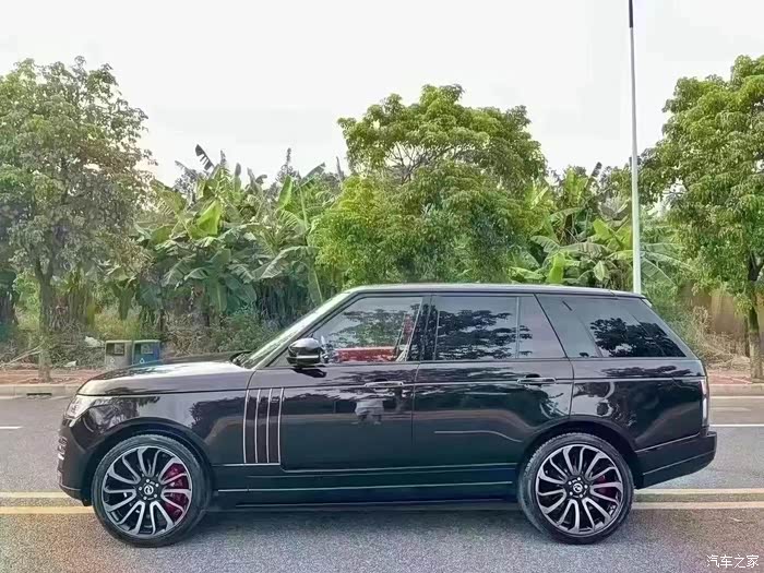 22寸路虎揽胜黑曜刀锋轮毂原厂拆车件!轮毂成色十足,无磕碰划