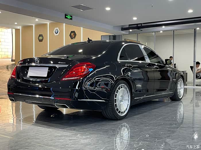 点击:>1|回复:>0奔驰s级论坛>新到16年s320l商务,全车原版原漆有车衣