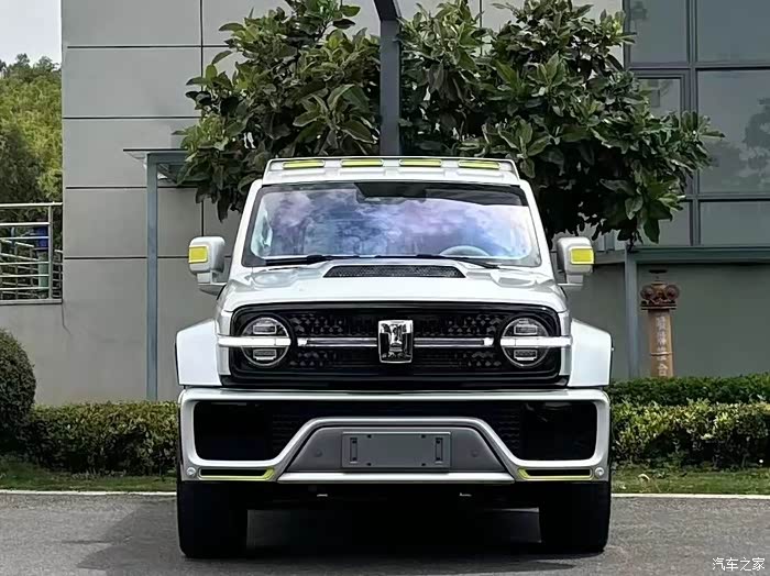 最新到店 2022年 坦克300 2.0t 赛博坦克 202