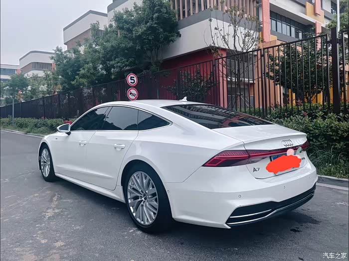 20年5月进口奥迪a7 45臻选 个人一手车 实表7w公里