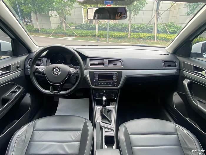 17年大众朗行,17款1.2t自动舒适型,外观原版实表6.