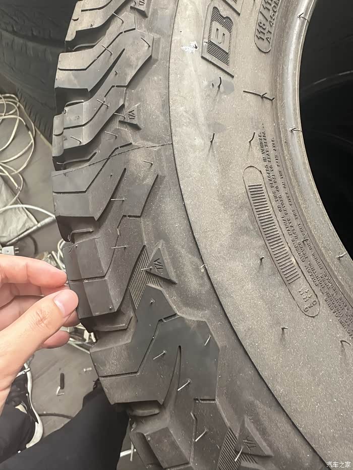 百路驰轮胎lt265/70r17 118/115s t/a