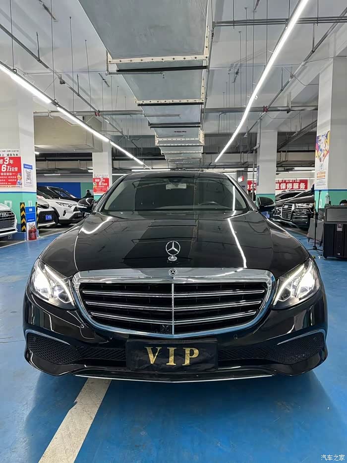 2020年奔驰e300l豪华版 大连屏 小鼠标 柏林之声 座