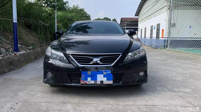 2011年上牌 一汽丰田风尚版锐志2.5v,指导价格25.