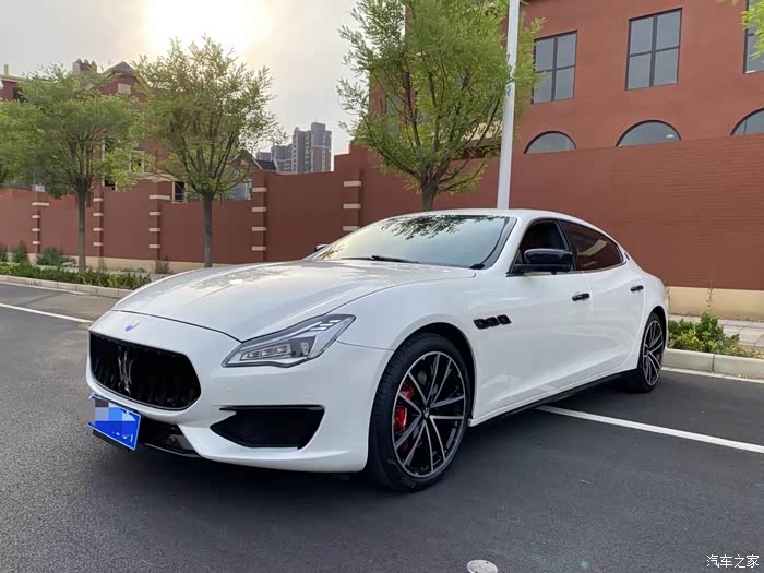 14 年玛莎拉蒂 总裁 全车原版,8万多公里仅一块补漆,刚刚