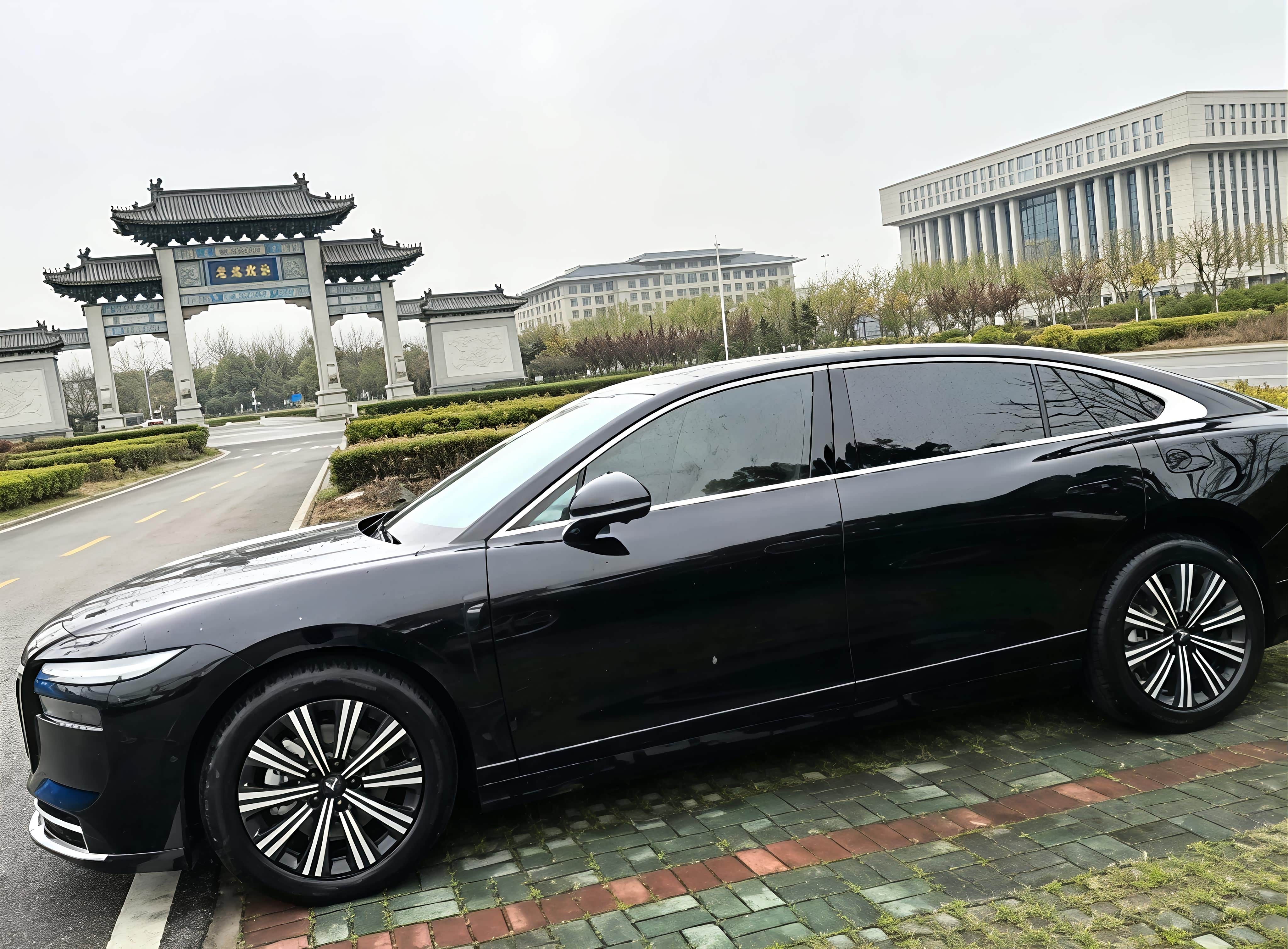 【图】选择岚图追光，说到底都是为了家里人。车内空间宽裕坐着舒服，行_岚图追光论坛_汽车之家论坛