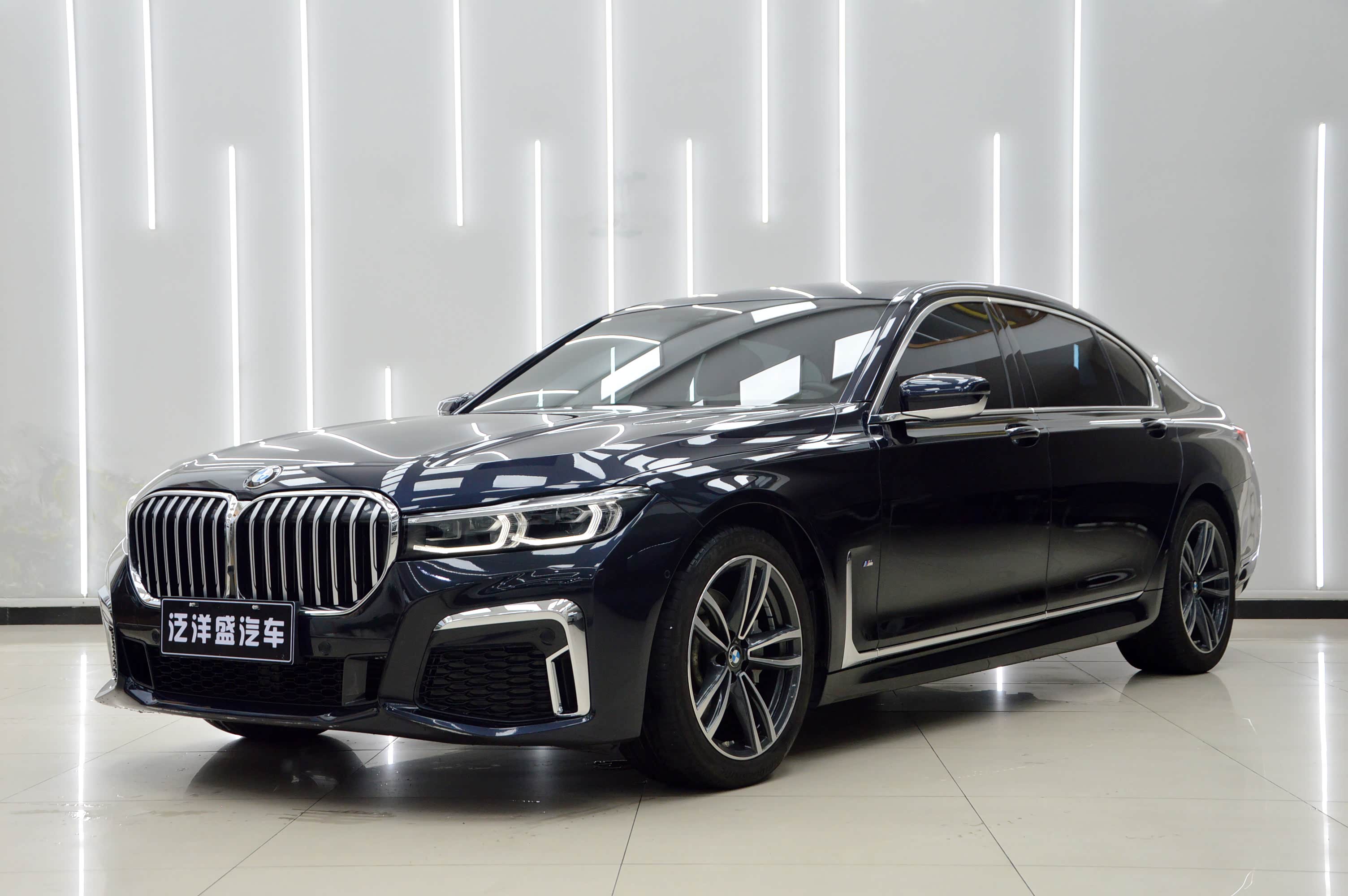 蓝棕宝马730li 22年上牌5万公里 一手0出险极品车 全