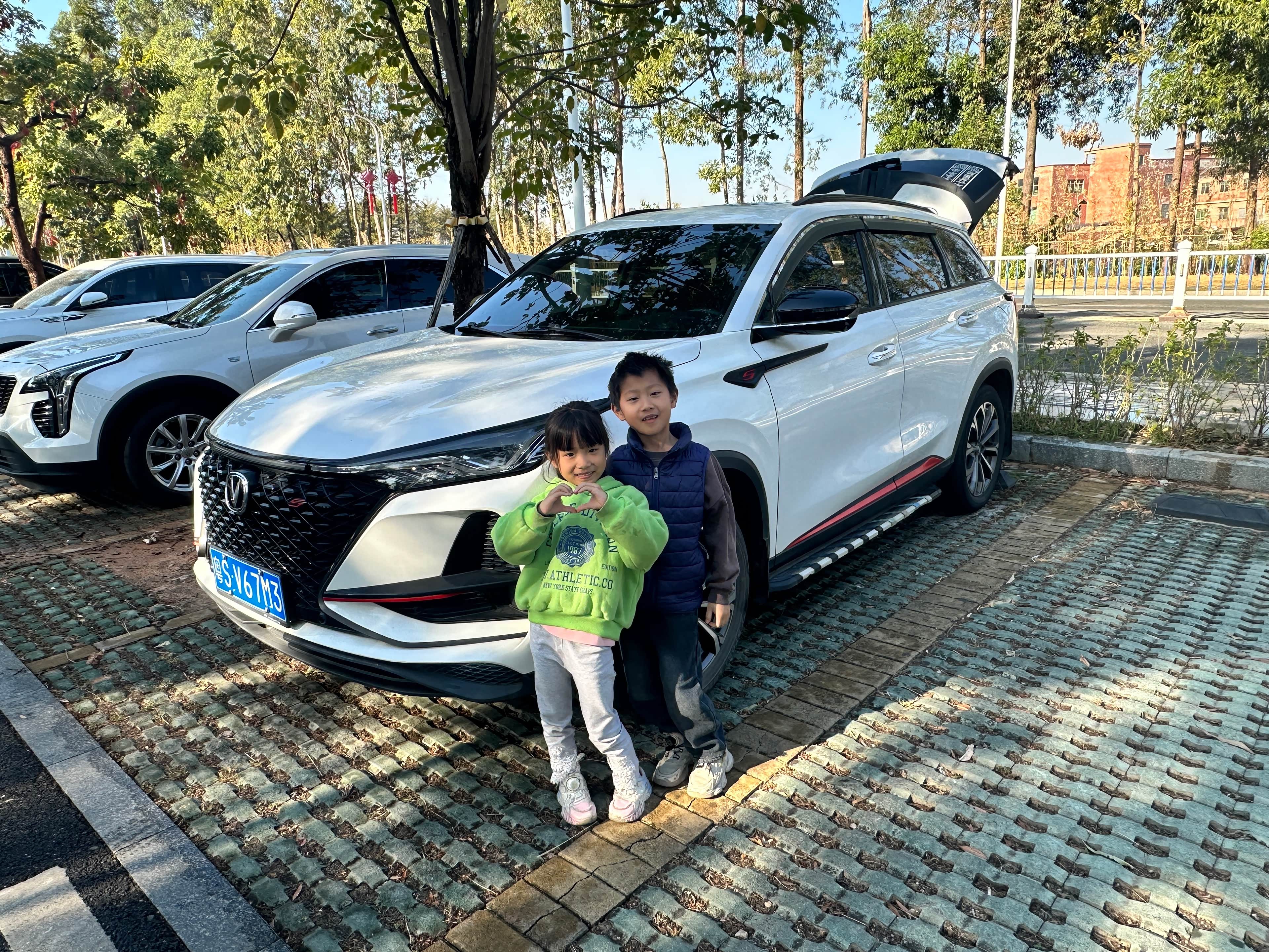 cs75 plus后备箱:户外出行的"移动储物间"