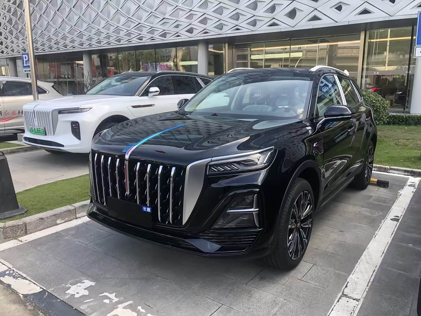 "科技引领未来,安全铸就信赖