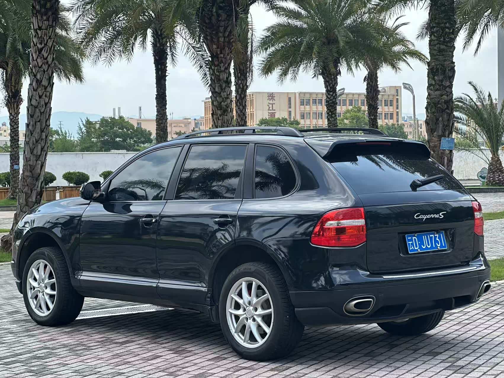 10年8月份上牌的保时捷卡宴3.6lv6 3.6发动机滴油不