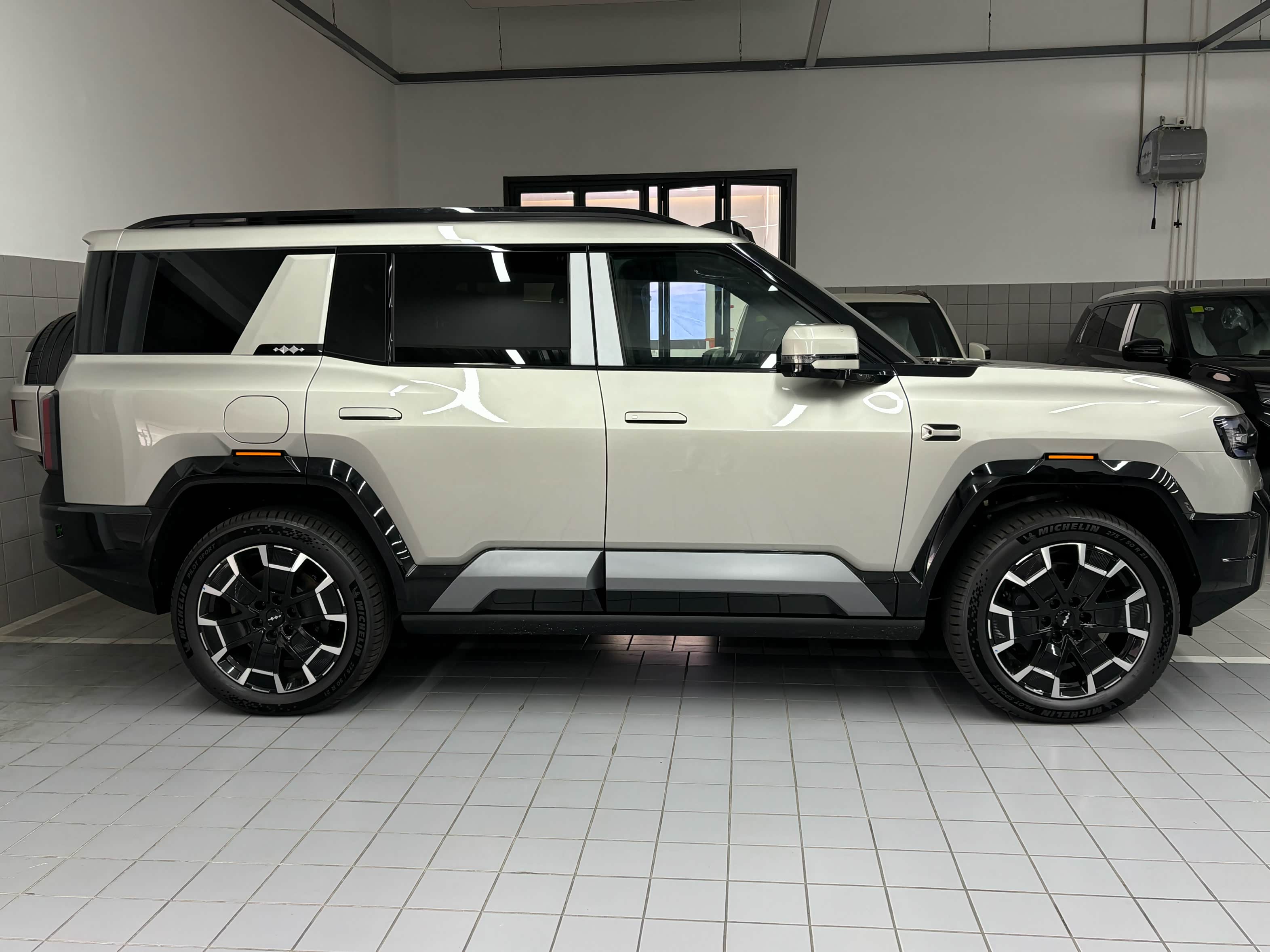 豹8旗舰版7座,硬派越野与家庭出行的完美平衡