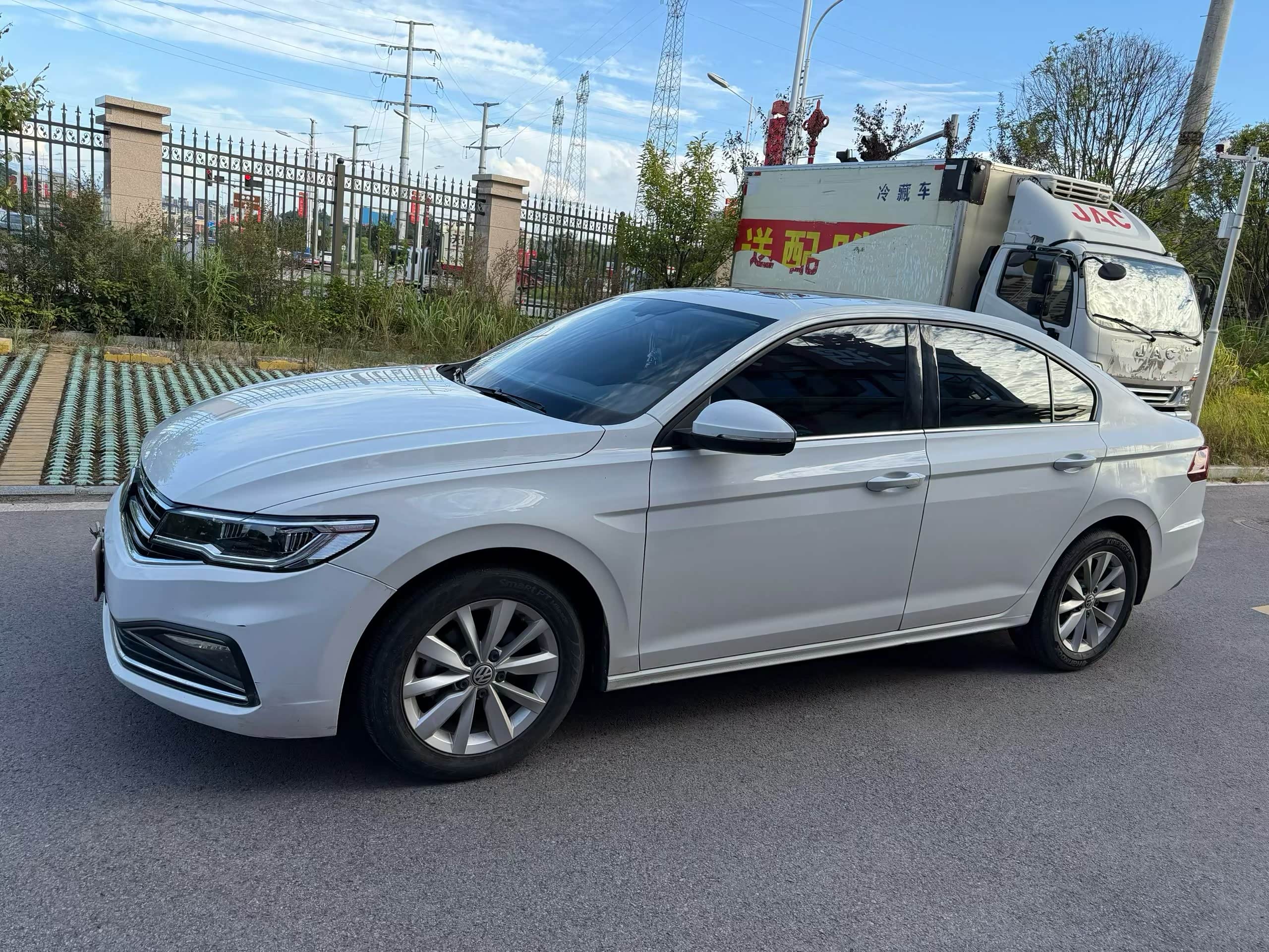 新到20年上户大众宝来,1.5自动天窗